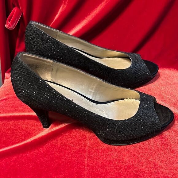 Bandolino black heels - Picture 2 of 4